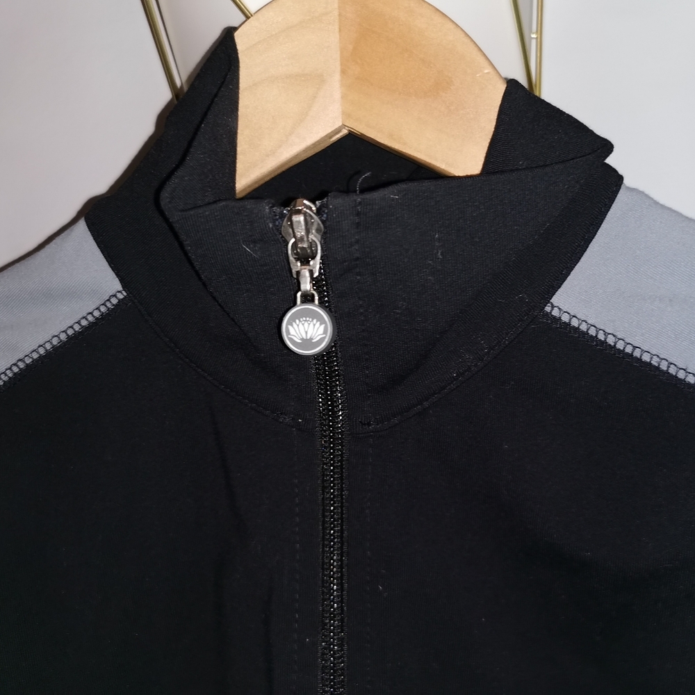 Roots Yoga Jacket - Picture 3 of 9